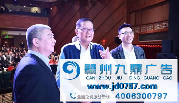  凤凰卫视团体率领亲临现场