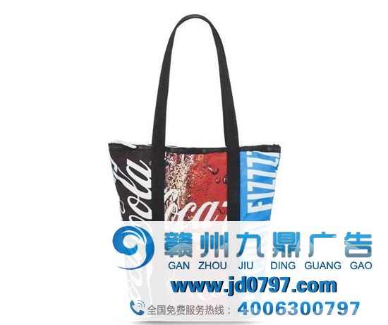 适口可乐推出“快乐肥宅水”联名包！吃货们馋哭了！