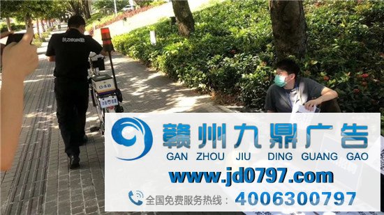 摆地摊专用车“五菱”刷屏始末