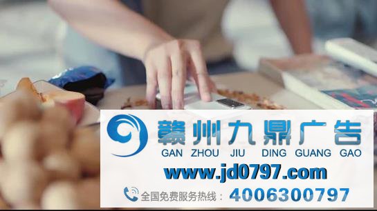 手机壳的脑洞广告,第一支就看得我好疼